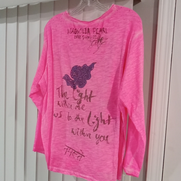 Magnolia Pearl Kathmandu Vigo tee in Azalea - Picture 7 of 8